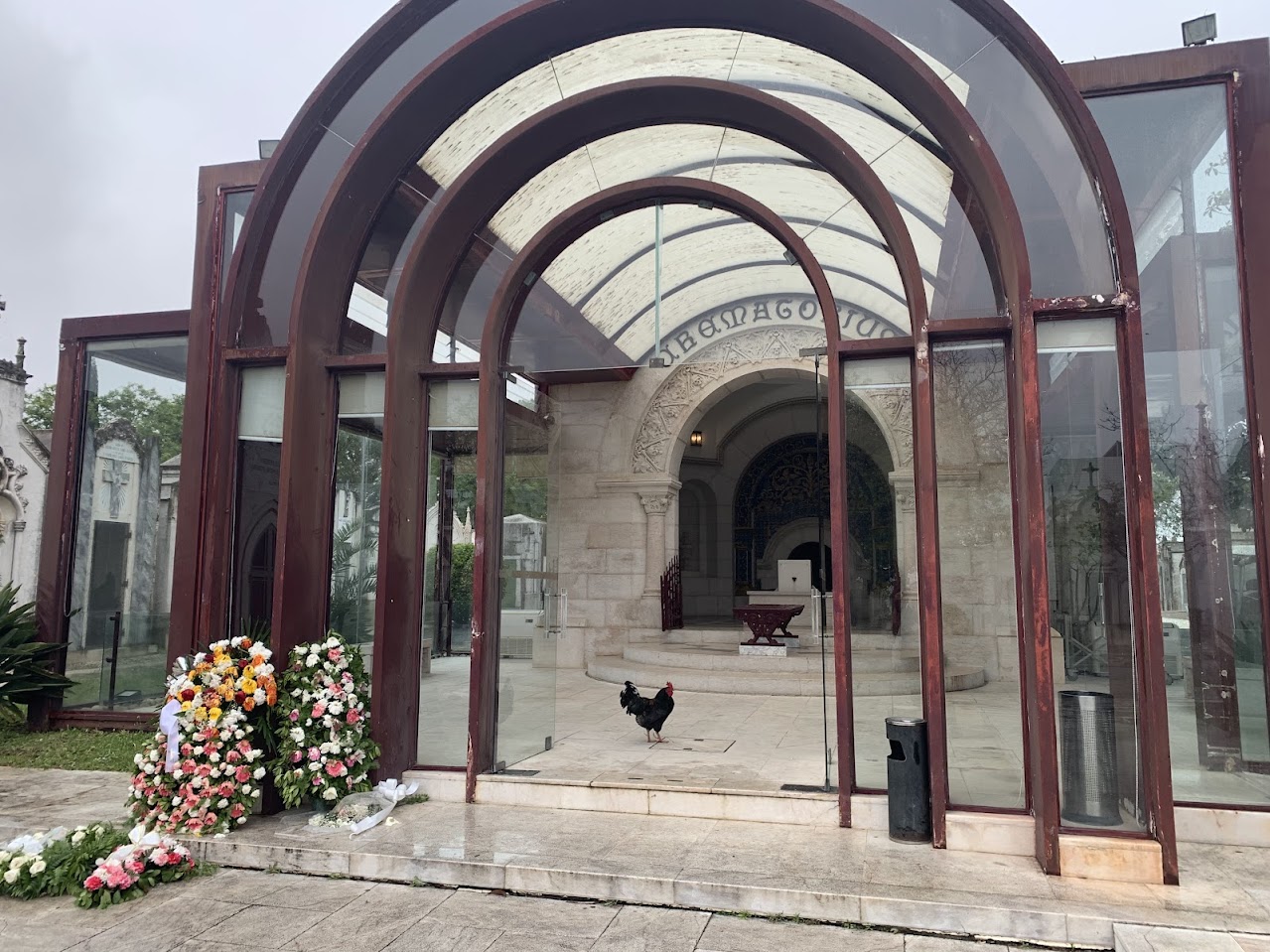 contents/resourcesgallery/20-crematorium-rooster.jpg
